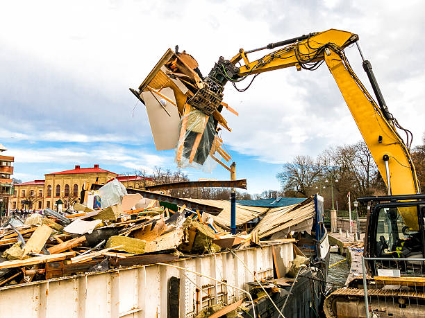 Best Construction Debris Removal  in Hewitt, TX
